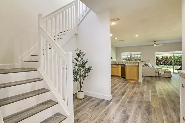 Boca Raton, FL 33434,9448 Boca River CIR