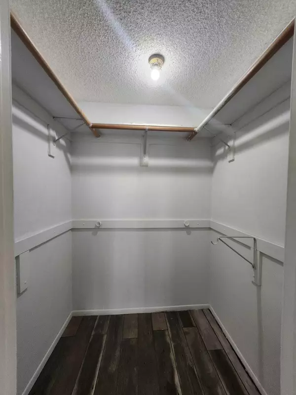 Hallandale Beach, FL 33009,851 Three Islands Blvd BLVD 102