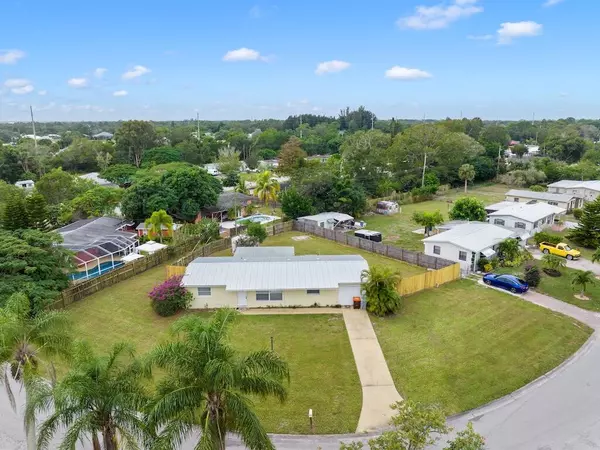 Vero Beach, FL 32962,2363 SW 2nd PL