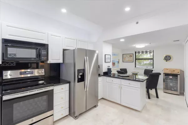 Delray Beach, FL 33483,1035 S Federal HWY 211