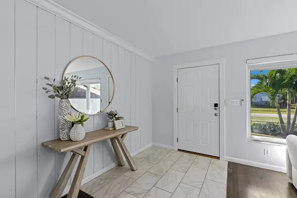 North Palm Beach, FL 33408,541 Kingfish RD