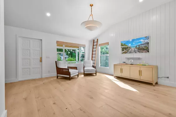 West Palm Beach, FL 33401,845 Sunset RD