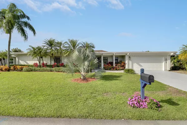 Palm Beach Gardens, FL 33418,13397 Garth CT