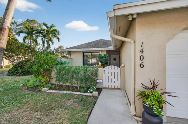 Greenacres, FL 33415,1406 Maplewood DR