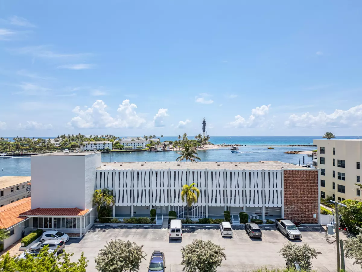 Pompano Beach, FL 33062,2508 Bay DR 114