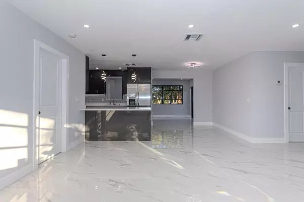 Palm Springs, FL 33461,62 Andros RD