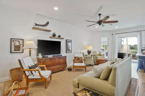 Wellington, FL 33414,2622 Country Golf DR