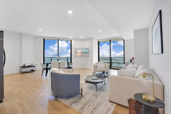 Miami, FL 33132,398 NE 5th ST 3709