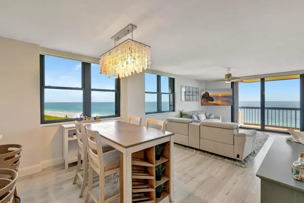 Hutchinson Island, FL 34949,3100 N Highway A1a 1102