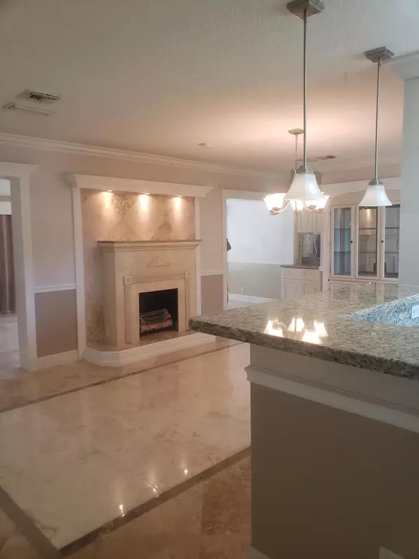 North Palm Beach, FL 33408,812 Dogwood RD