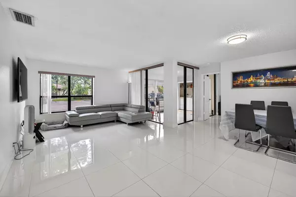 Coconut Creek, FL 33066,2515 N Carambola CIR 1810