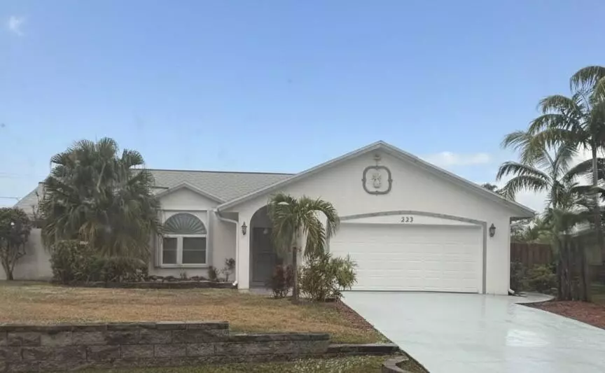 Port Saint Lucie, FL 34983,233 NE Sagamore TER