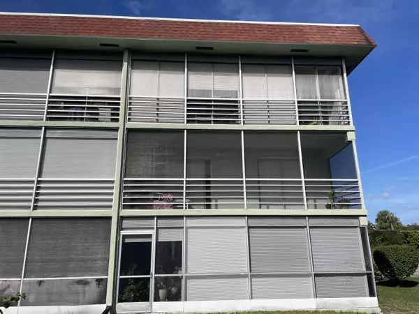 Palm Springs, FL 33461,3300 Springdale BLVD 201