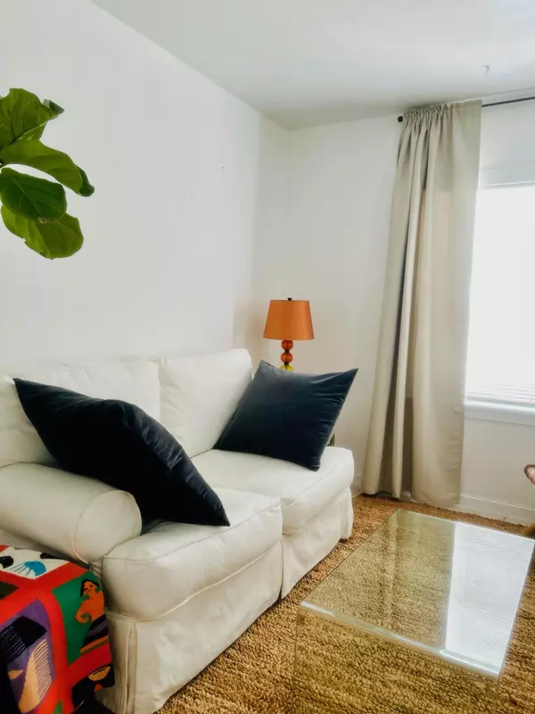 Lake Worth Beach, FL 33460,707 S S 2nd AVE 2