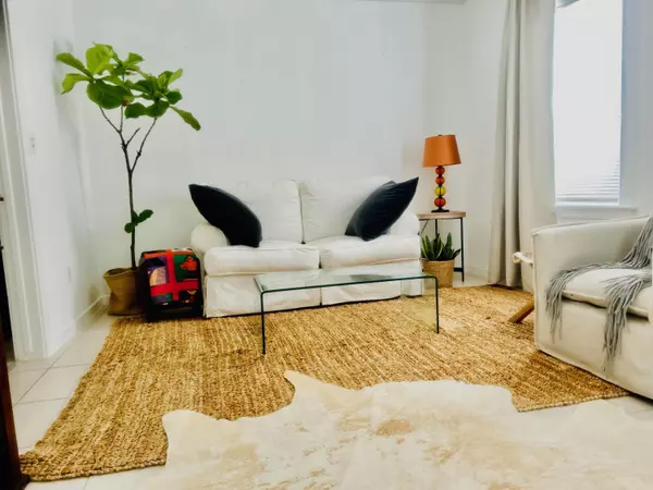 Lake Worth Beach, FL 33460,707 S S 2nd AVE 2