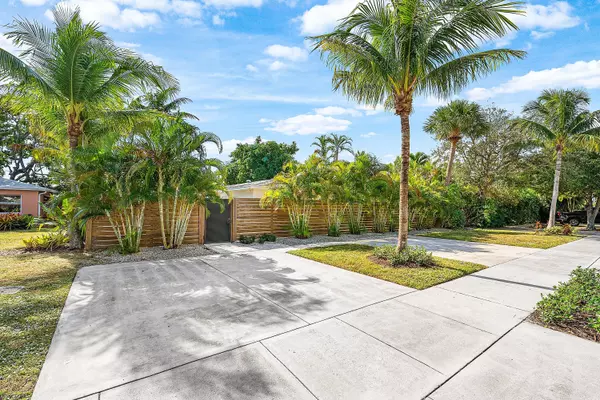 226 NE 5th TER 2, Delray Beach, FL 33483