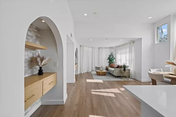 West Palm Beach, FL 33417,4879 Via Palm LKS 622