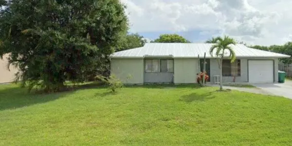 2289 SE Seamist ST, Port Saint Lucie, FL 34952