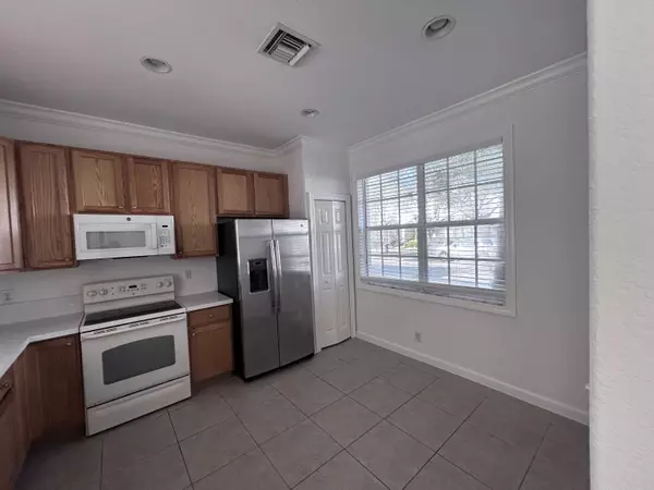 Palm Beach Gardens, FL 33418,8050 Murano CIR