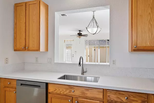 Palm Beach Gardens, FL 33418,8050 Murano CIR