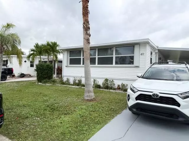 40 Florida Way WAY, Port Saint Lucie, FL 34952