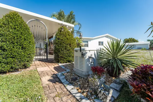 Boynton Beach, FL 33426,1708 SW SW 21st ST