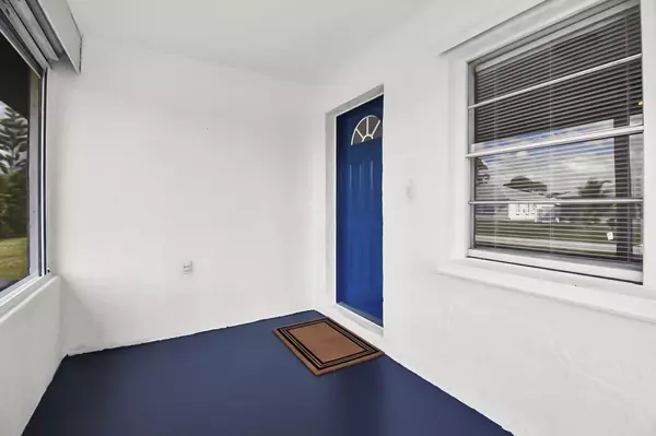 Port Saint Lucie, FL 34983,313 NW Dorchester ST