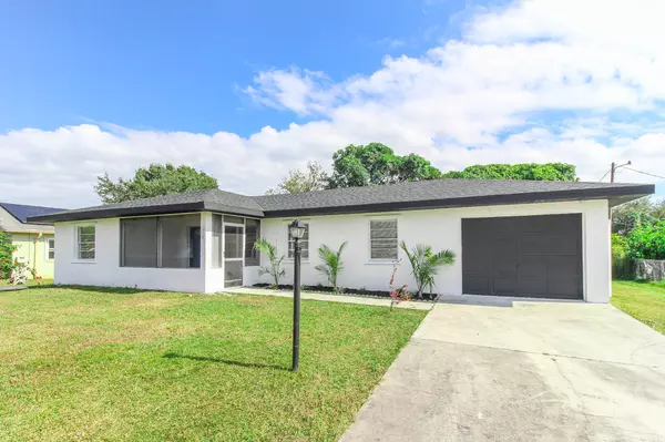 313 NW Dorchester ST, Port Saint Lucie, FL 34983