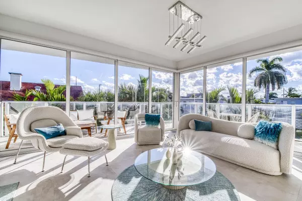 Lake Worth, FL 33460,117 Lake AVE 204