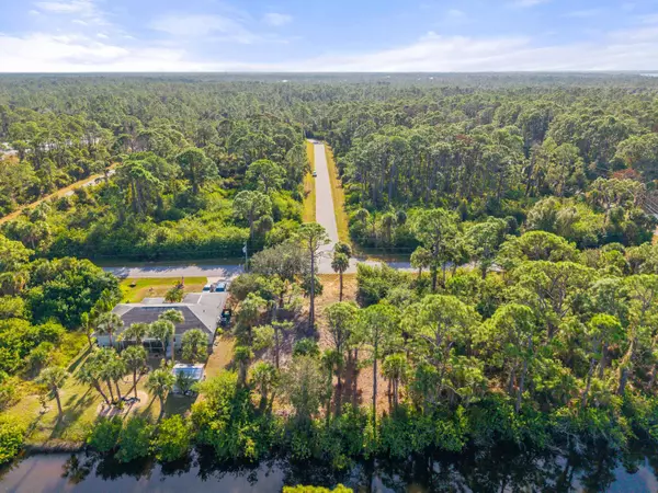 Port Charlotte, FL 33953,409 Cheshire ST