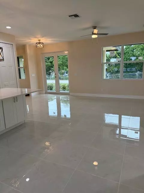 West Palm Beach, FL 33406,4414 Potomac AVE