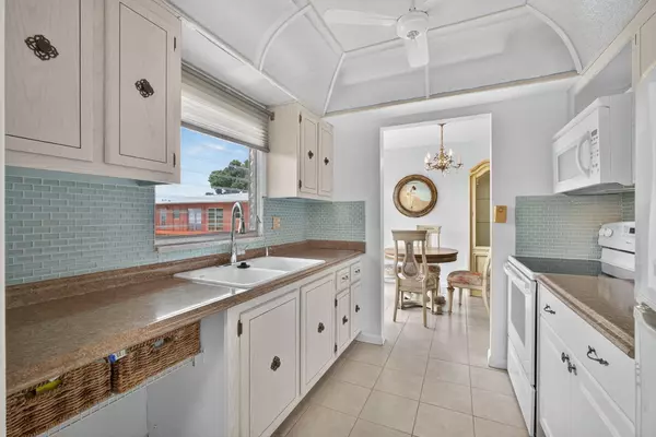 West Palm Beach, FL 33417,26 Golfs Edge