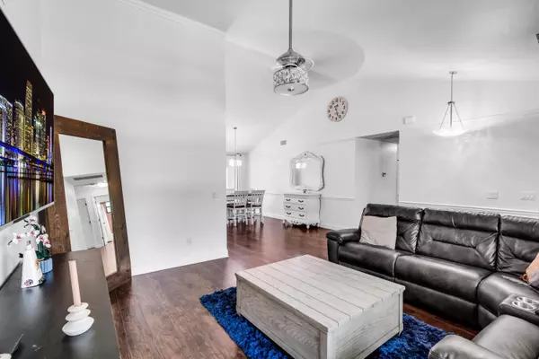 Wellington, FL 33414,1532 Primrose LN