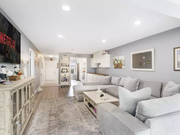 Delray Beach, FL 33484,13658 Via Flora B