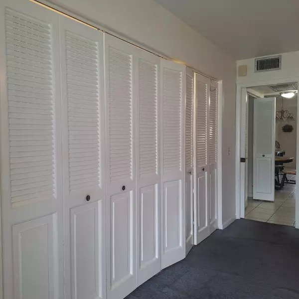 Boca Raton, FL 33433,1010 Wolverton A