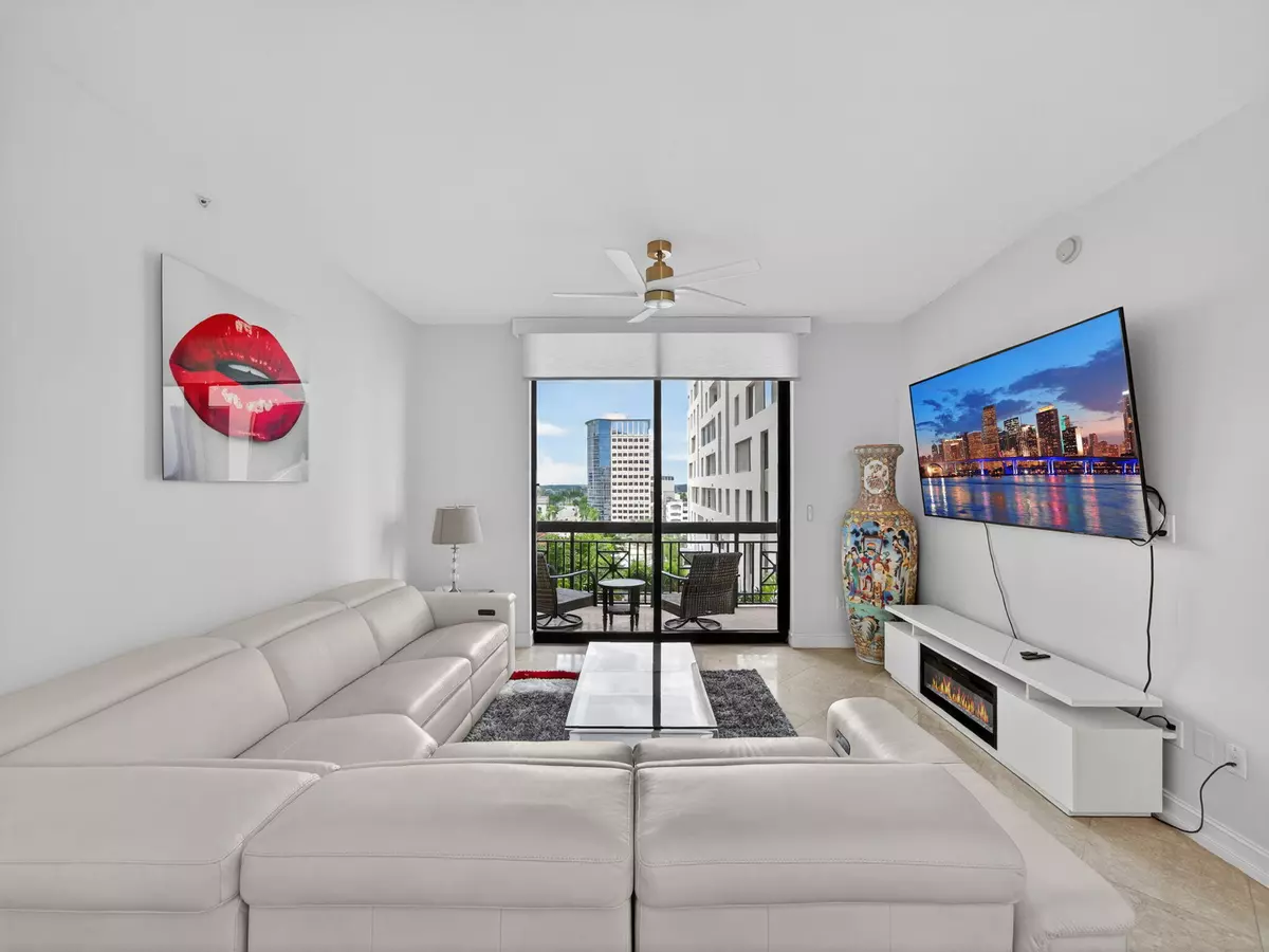 West Palm Beach, FL 33401,701 S Olive AVE 725