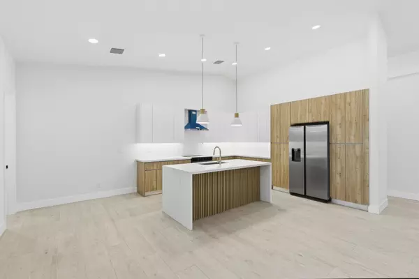 Lantana, FL 33462,2815 Northside DR