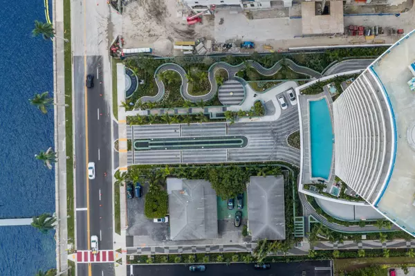 West Palm Beach, FL 33401,1333 S Flagler DR 702