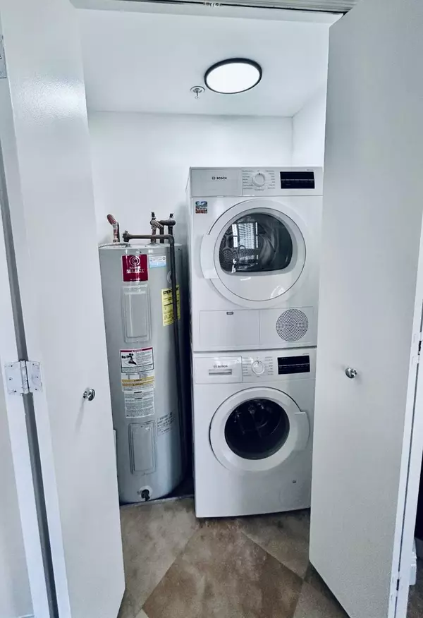 Aventura, FL 33180,19900 E Country Club DR 1020