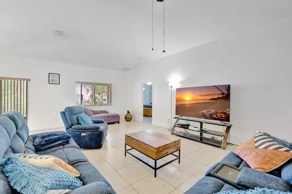 Port Saint Lucie, FL 34953,2064 Newport Isles BLVD