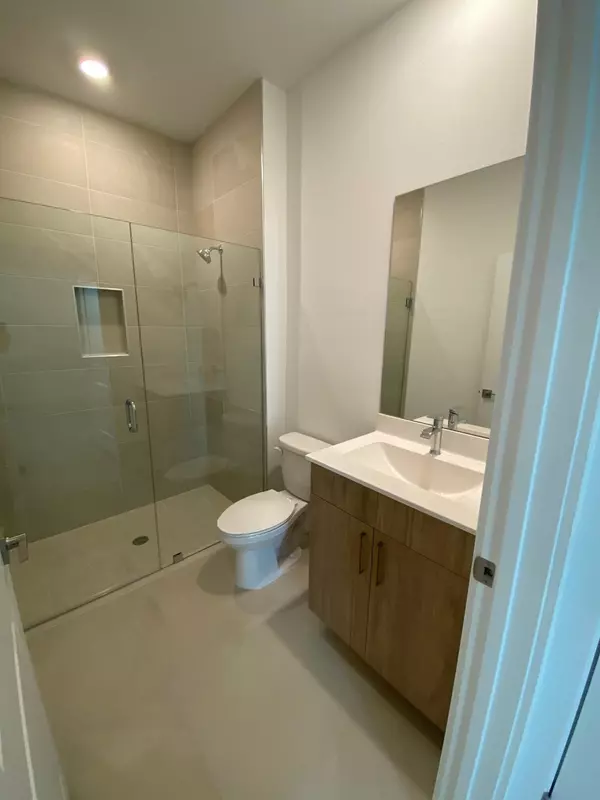 Stuart, FL 34997,6970 SE Park Trace DR