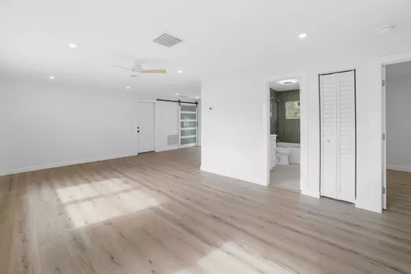 Okeechobee, FL 34974,1008 SW 10th ST