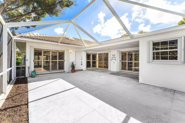 Palm Beach Gardens, FL 33410,5101 Water Oak CT