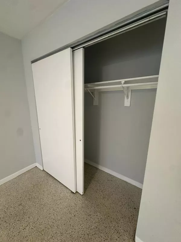 West Palm Beach, FL 33405,528-530 Mayflower RD 528-530