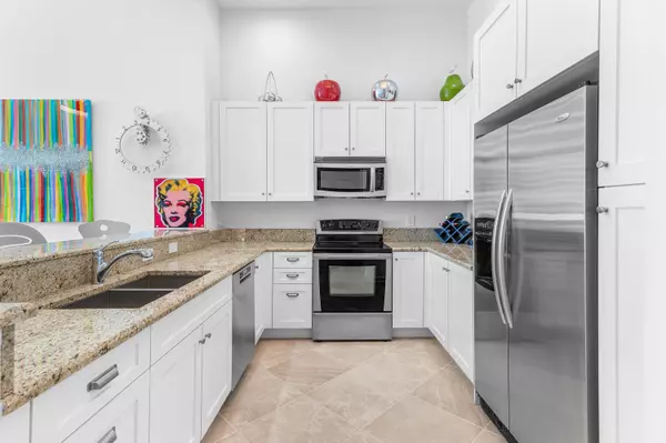 West Palm Beach, FL 33401,701 S Olive AVE 511