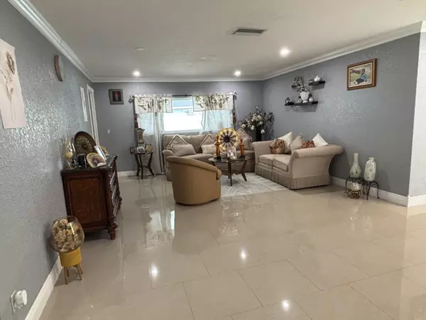 Royal Palm Beach, FL 33411,854 Royal Palm Beach BLVD