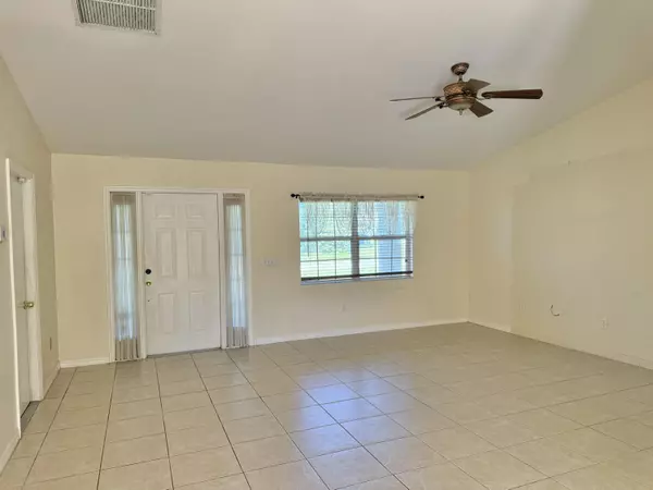 Vero Beach, FL 32962,1290 SW 12th CT