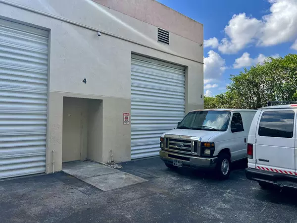 Margate, FL 33063,5453 NW 24 ST 5