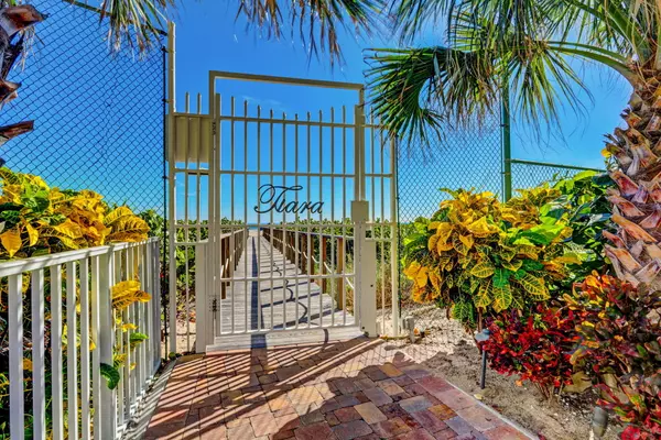 Singer Island, FL 33404,3000 N Ocean DR 14g