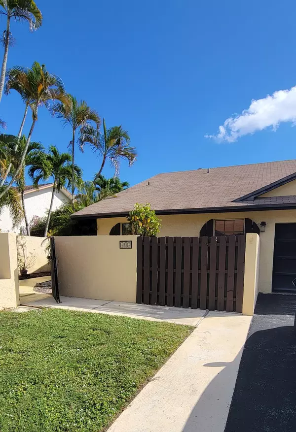 Delray Beach, FL 33445,493 SW 28th AVE